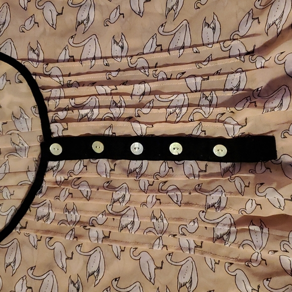 🤘3 For $20🤘 Forever 21 sheer flowy top - Picture 2 of 3